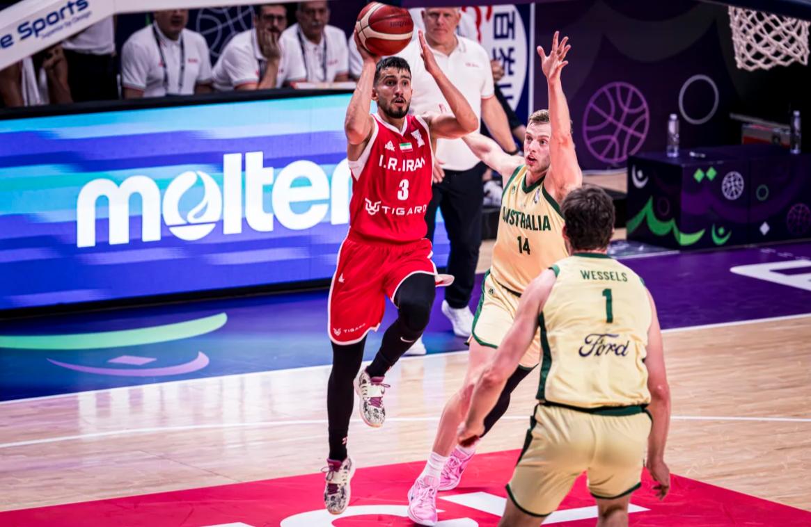 本场比赛是, 新西兰队淘, 半场结束时