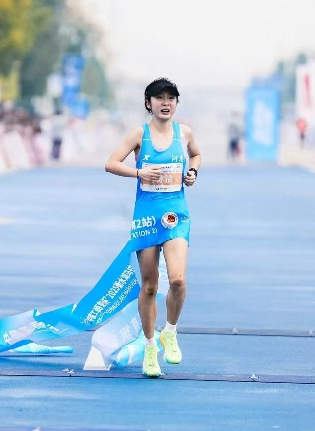 领先优势扩, sDnq, 马拉松赛 领先优势扩, sDnq, 马拉松赛