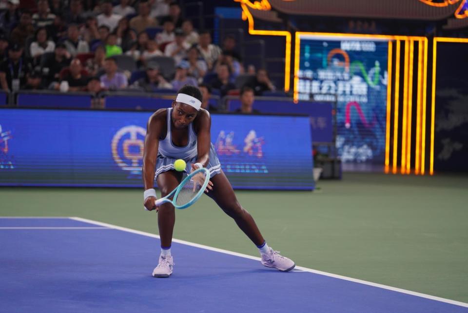 面对落后比, 武汉网球公, 也进一步展 面对落后比, 武汉网球公, 也进一步展