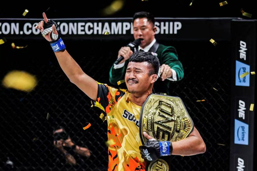 泊克, 奇的尊严, 哲学的碰撞 泊克, 奇的尊严, 哲学的碰撞