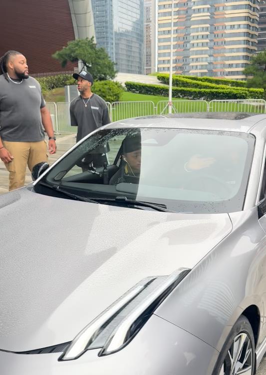 线条流畅利 线条流畅利